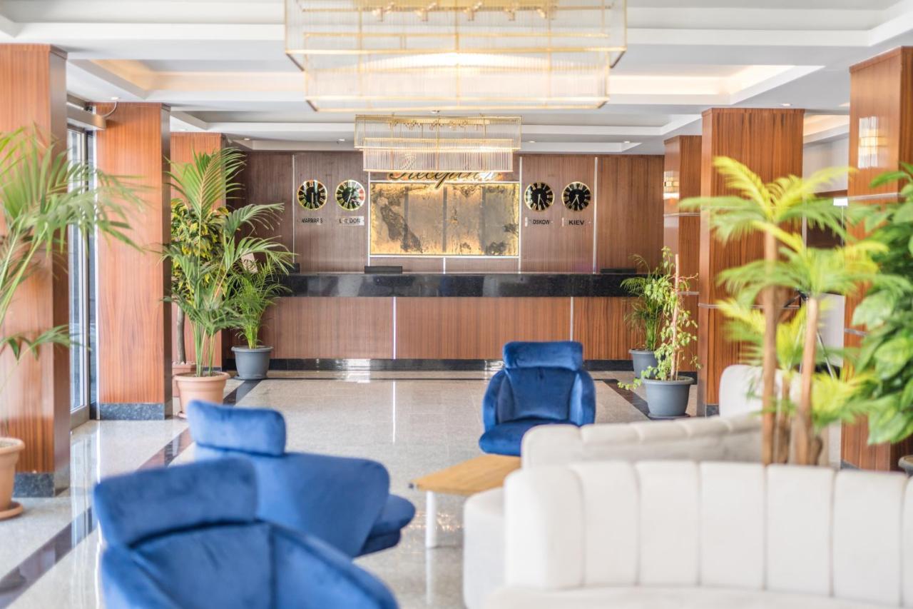 Point Beach Hotel マルマリス エクステリア 写真